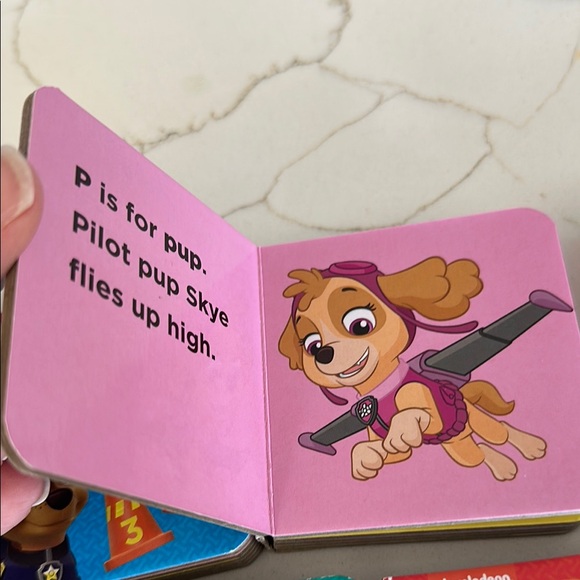 Nickelodeon PAW Patrol Kids Book Set - Pink, Purple, Red - Picture 4 of 13